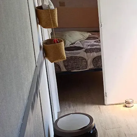 Bungalow De 2 Chambres Avec Jardin Clos A * Sotta